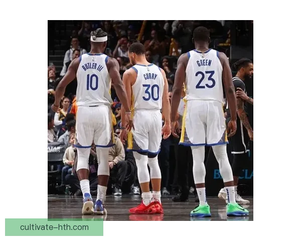 NBA焦点战升级豪强对决季后赛席位争夺白热化联盟格局再生变