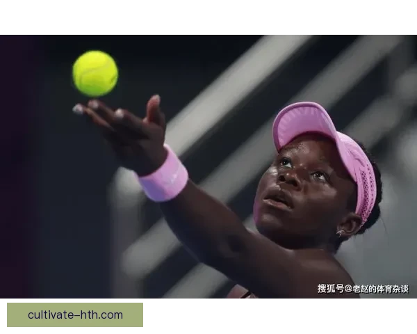 澳网焦点对决再掀高潮新星老将同场争锋引爆赛场热潮全球瞩目巅峰之战