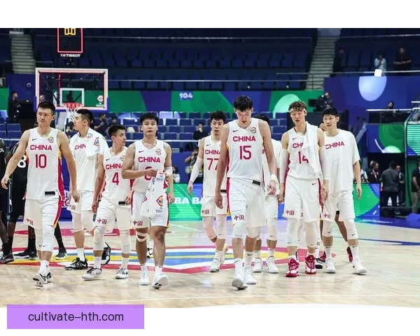 中国男篮迎战世界杯强队 备战阶段展现出强大团队协作力