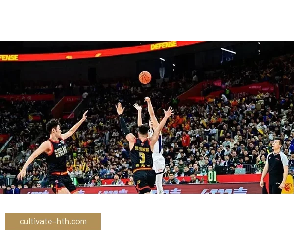 新赛季焦点对决引爆全场球迷热情球队表现引发热议冠军争夺初现势