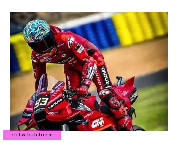 法拉利车手强势回归MotoGP赛场引发新一轮冠军争夺热潮