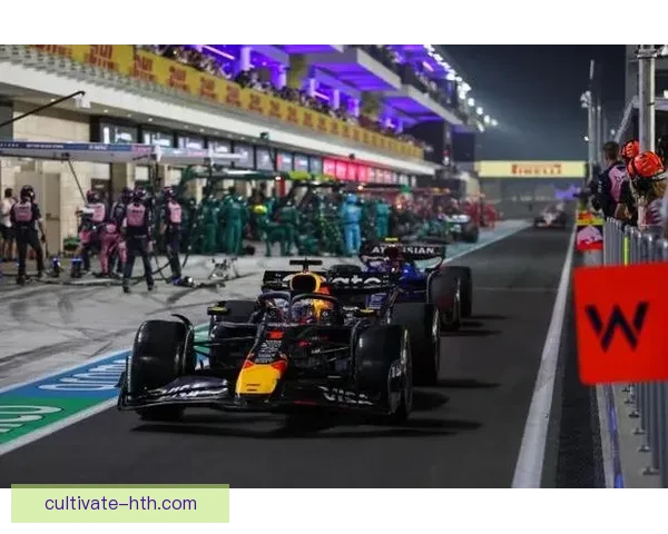费尔斯塔潘再创辉煌 F1赛季风云持续升温 费尔斯塔潘再创辉煌 F1赛季风云持续升温